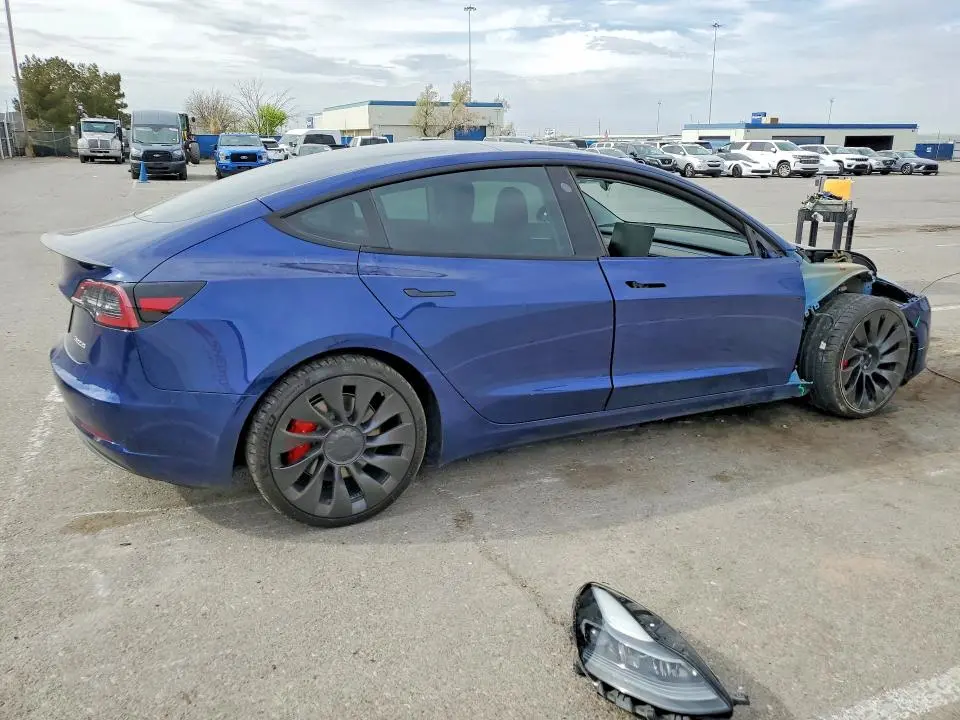 2022 TESLA MODEL 3   