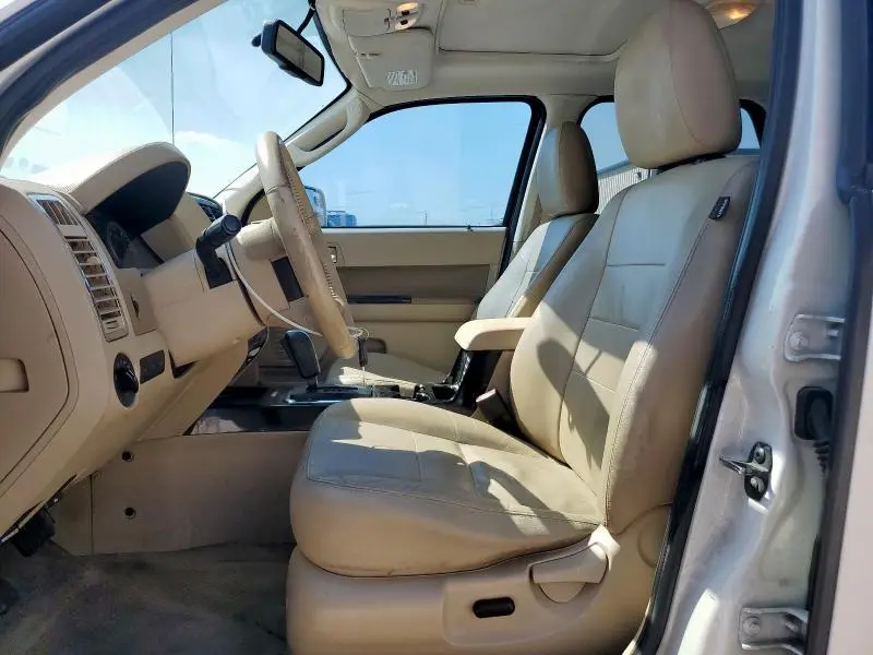 2010 FORD ESCAPE LIMITED  