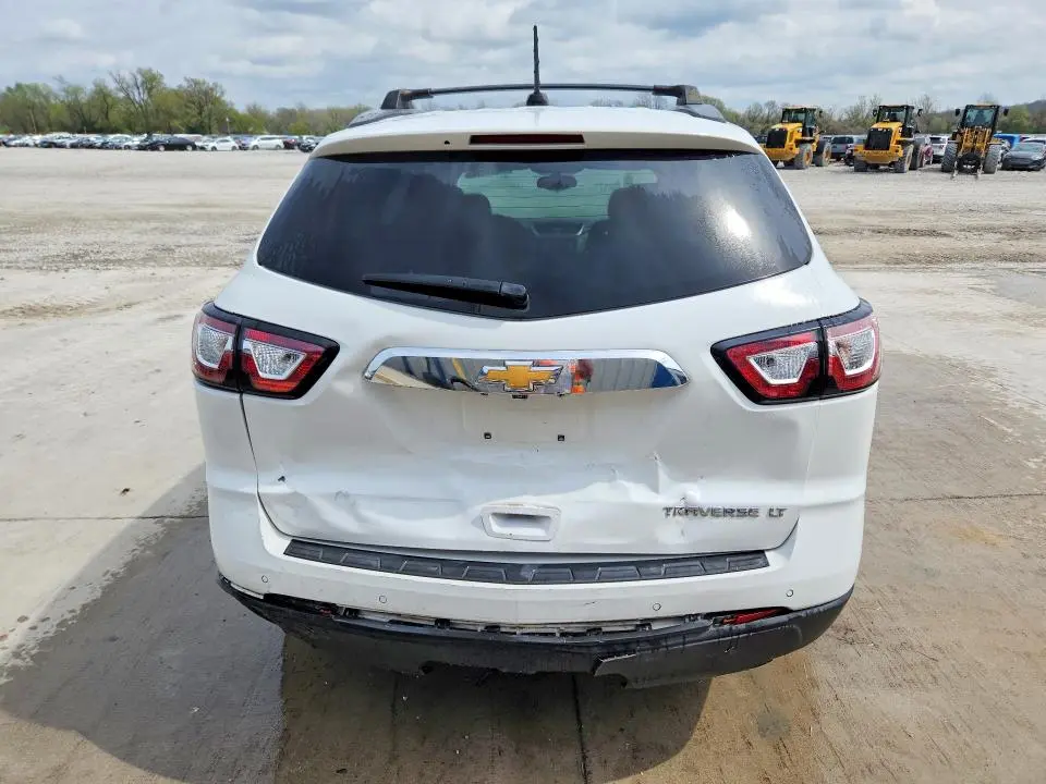 2016 CHEVROLET TRAVERSE LT  