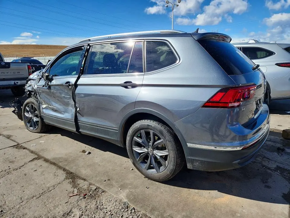 2023 VOLKSWAGEN TIGUAN SE  