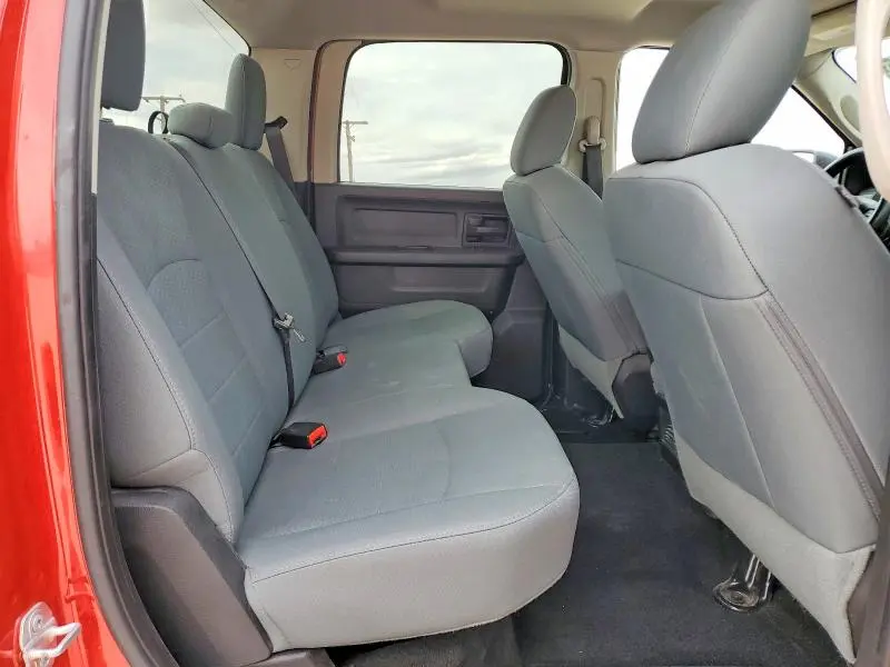 2016 RAM 1500 ST  