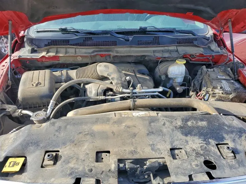 2019 RAM 1500 CLASSIC SLT  