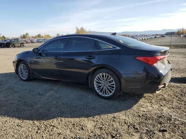 2019 TOYOTA AVALON XLE  