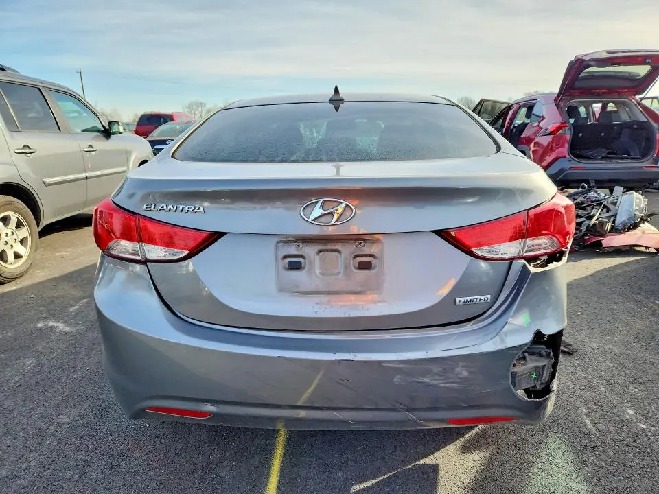2012 HYUNDAI ELANTRA GLS  