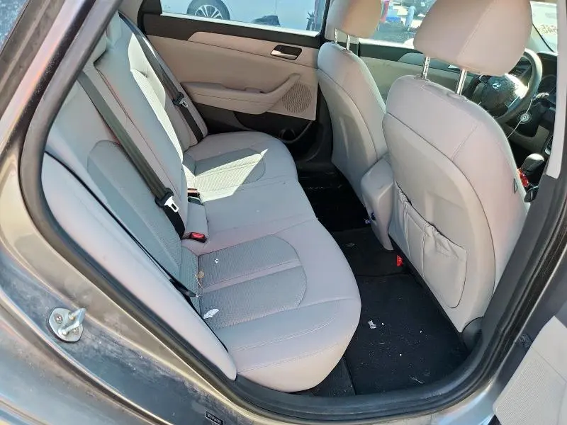 2018 HYUNDAI SONATA SE  