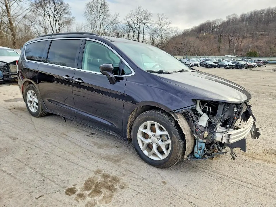 2018 CHRYSLER PACIFICA   