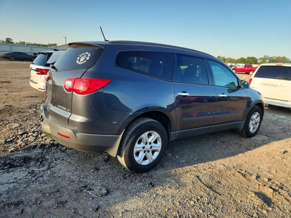 2012 CHEVROLET TRAVERSE LS  