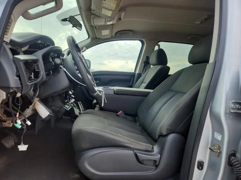 2017 NISSAN TITAN S  