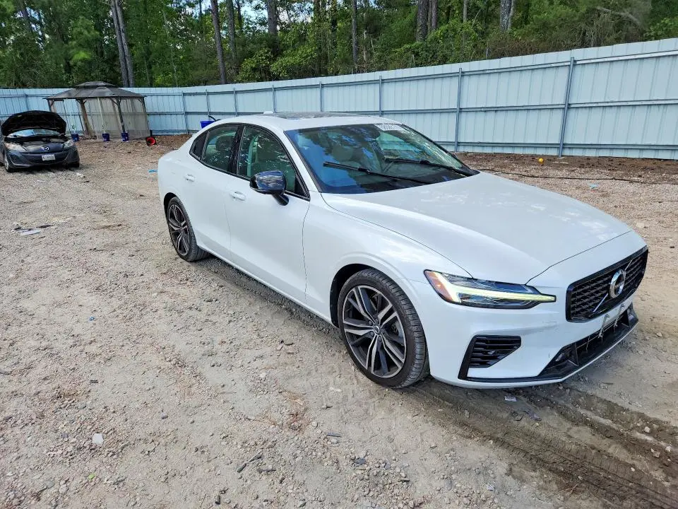 2021 VOLVO S60 T8 RECHARGE R-DESIGN  