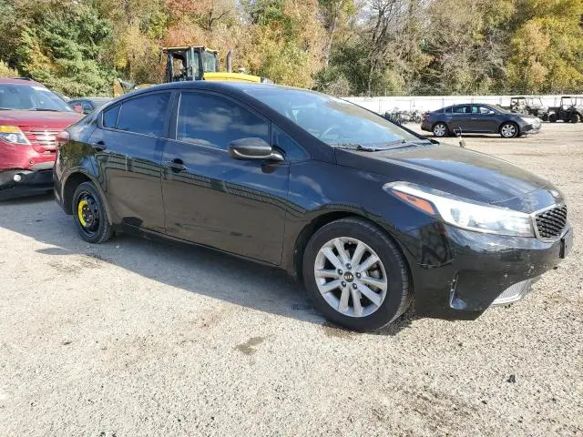 2017 KIA FORTE LX  