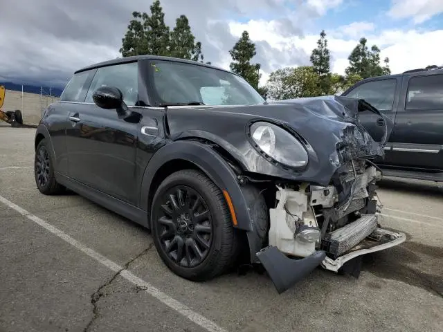 2019 MINI COOPER 
