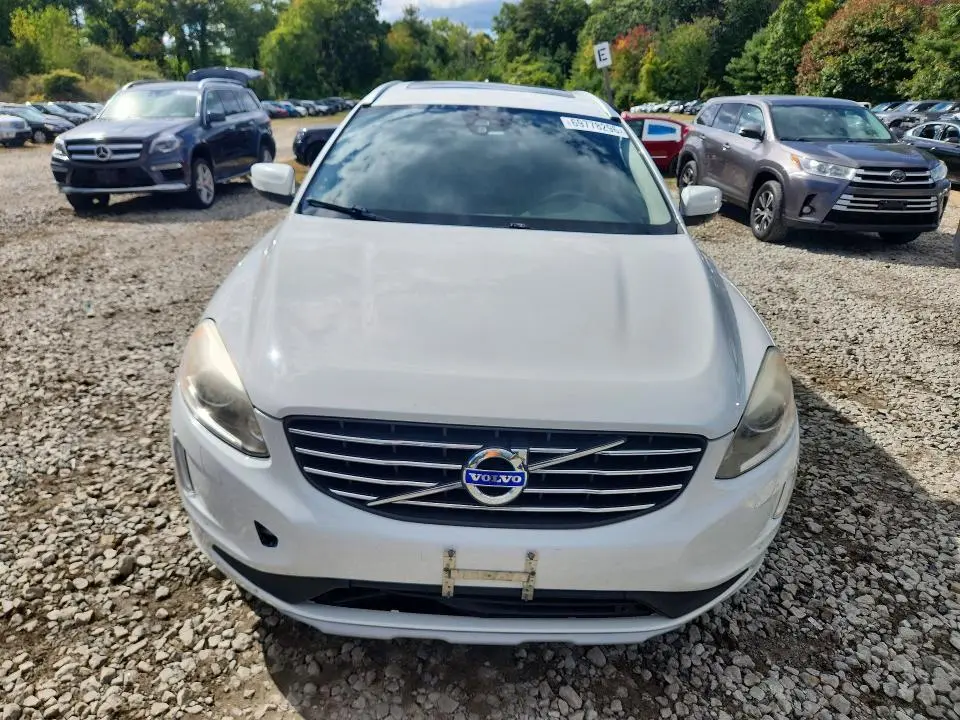 2017 VOLVO XC60 T5 INSCRIPTION  
