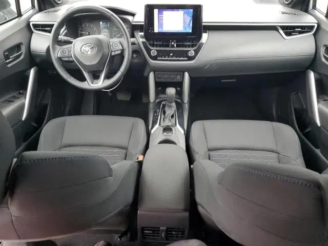 2024 TOYOTA COROLLA CROSS SE  