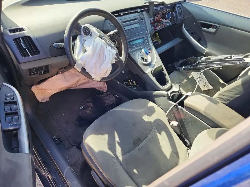 2010 TOYOTA PRIUS III  