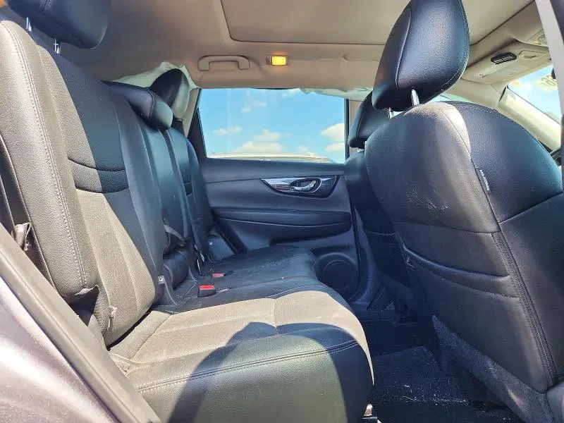 2017 NISSAN ROGUE SL  