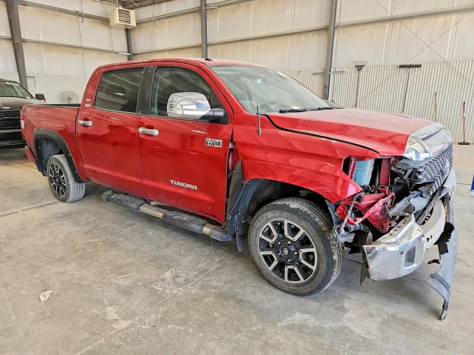 2017 TOYOTA TUNDRA SR5  