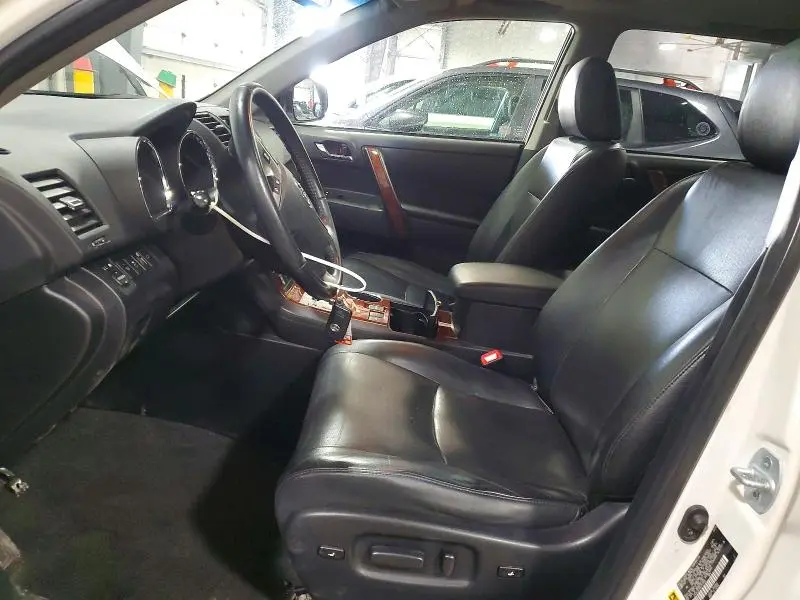 2013 TOYOTA HIGHLANDER HYBRID LIMITED  