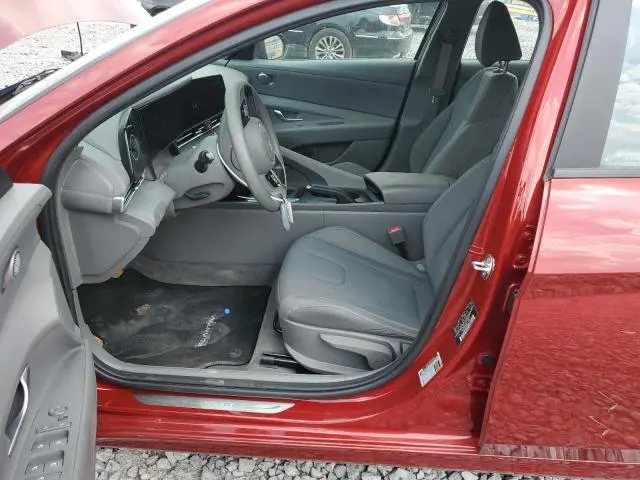 2024 HYUNDAI ELANTRA SEL  
