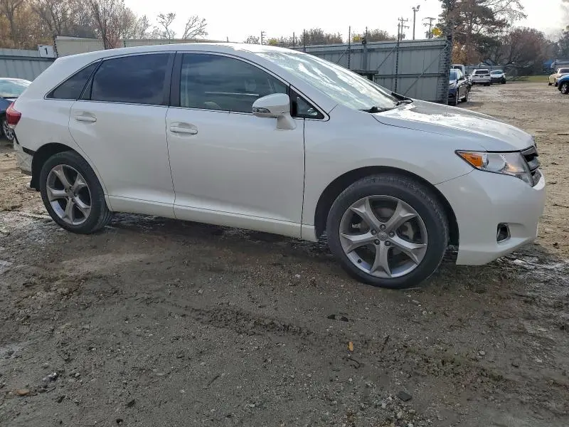 2014 TOYOTA VENZA LE  