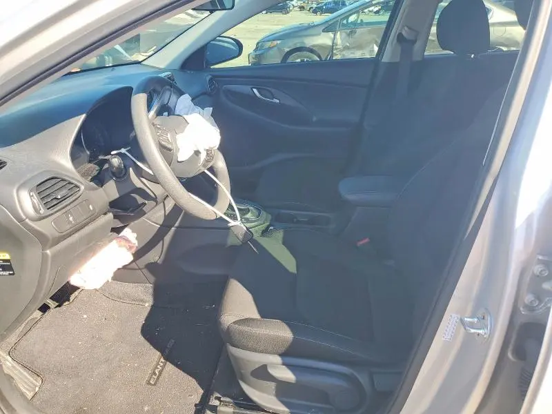 2018 HYUNDAI ELANTRA GT BASE  