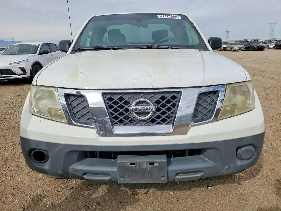 2017 NISSAN FRONTIER S  