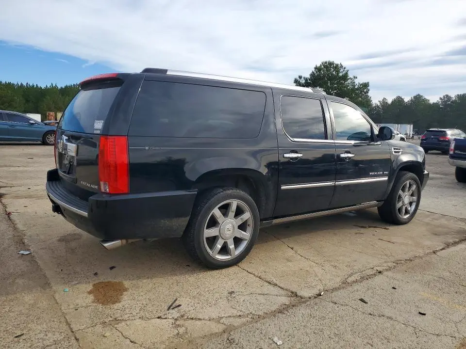 2011 CADILLAC ESCALADE ESV PREMIUM  