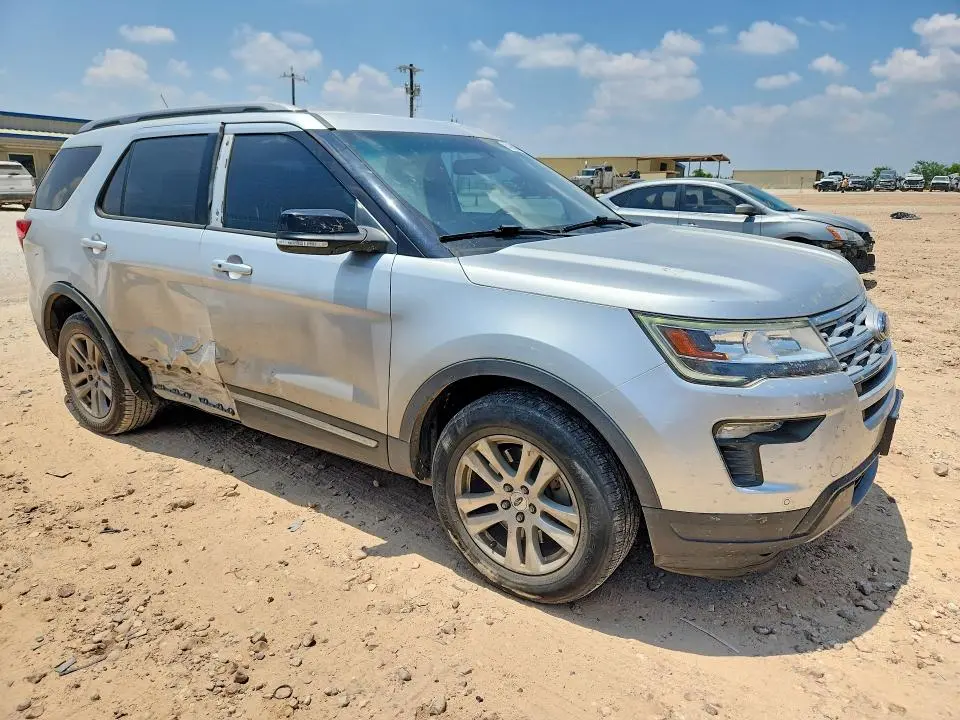 2018 FORD EXPLORER XLT  