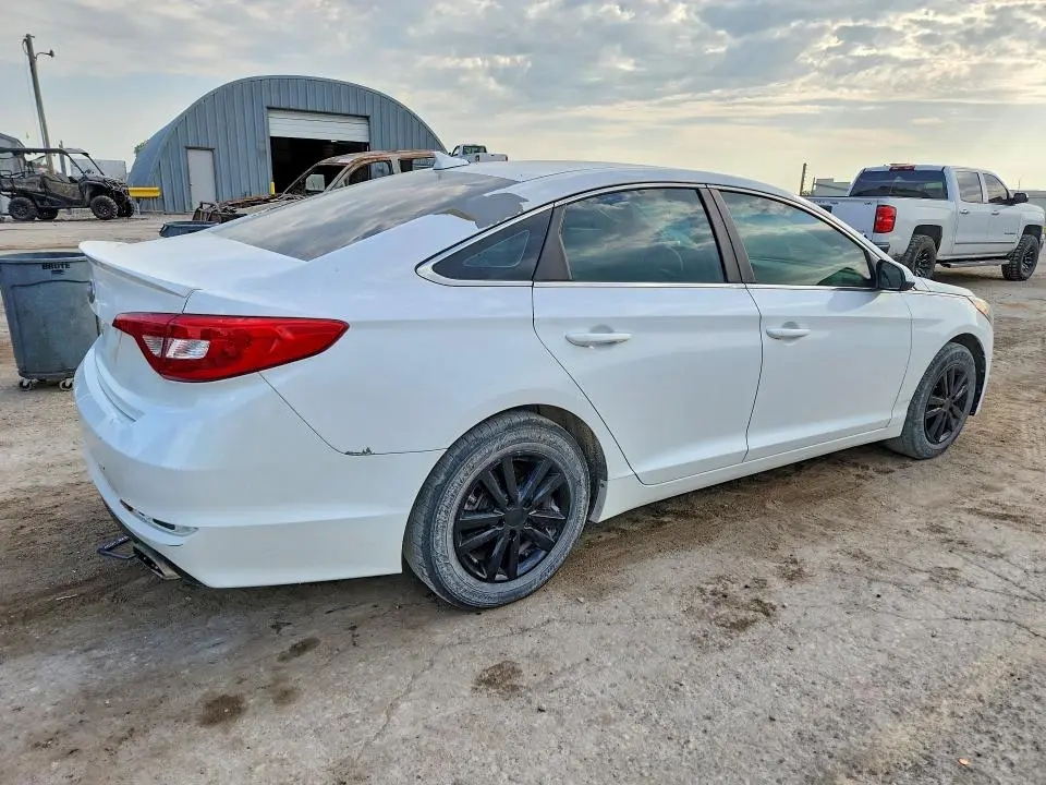 2016 HYUNDAI SONATA SE  