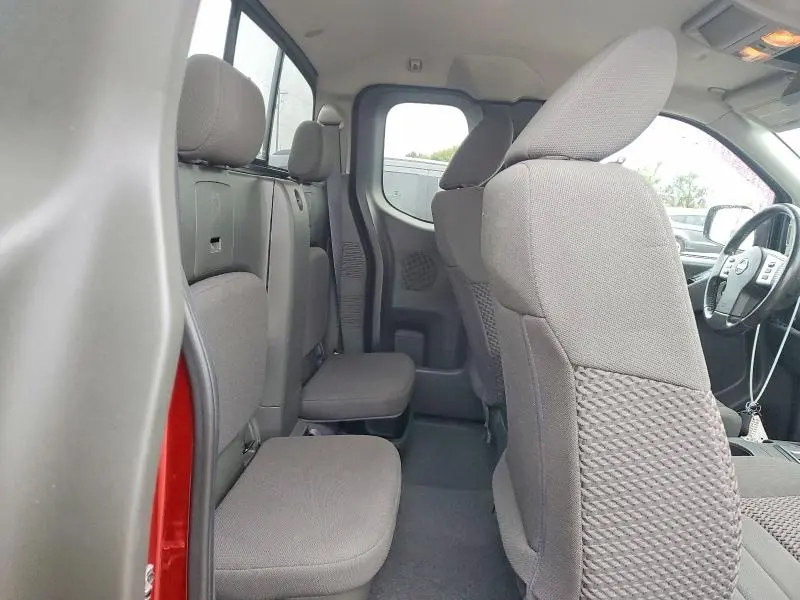 2019 NISSAN FRONTIER SV V6  