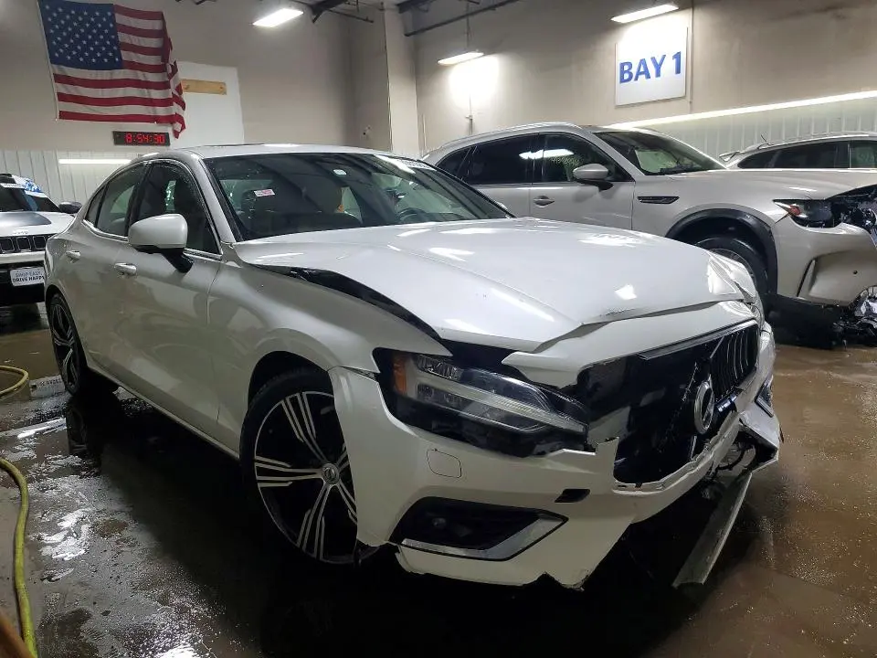 2019 VOLVO S60 T6 INSCRIPTION  