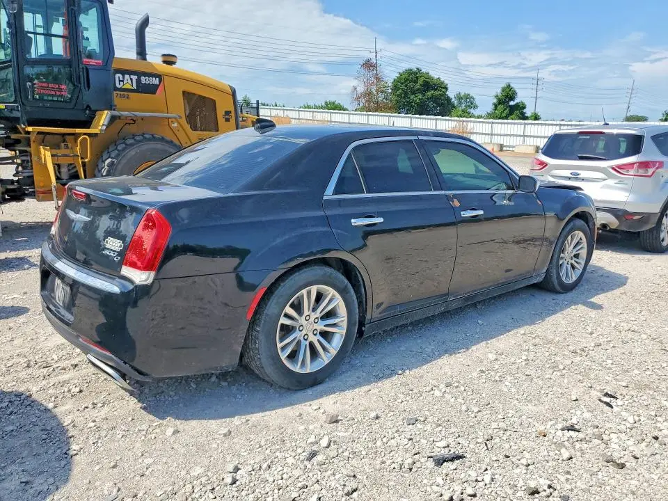2016 CHRYSLER 300C   