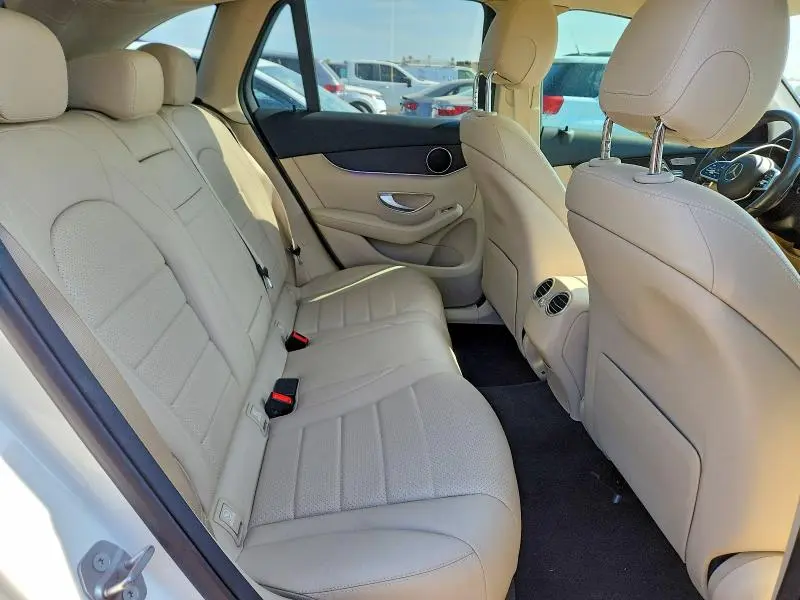 2021 MERCEDES-BENZ GLC 300  
