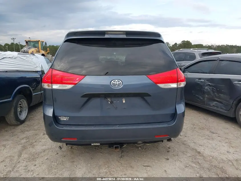 2014 TOYOTA SIENNA L V6 7 PASSENGER