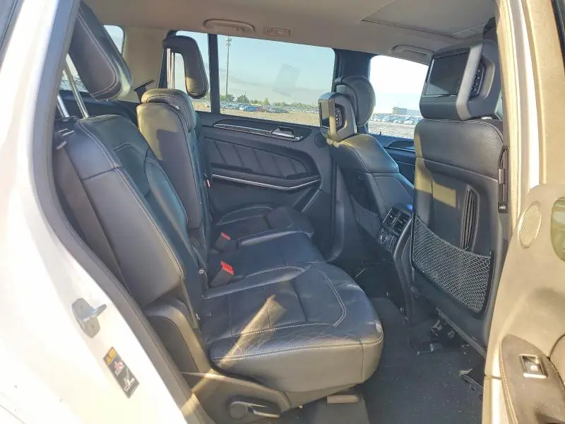 2015 MERCEDES-BENZ GL 550 4MATIC  