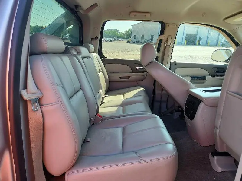 2013 CHEVROLET AVALANCHE LT  