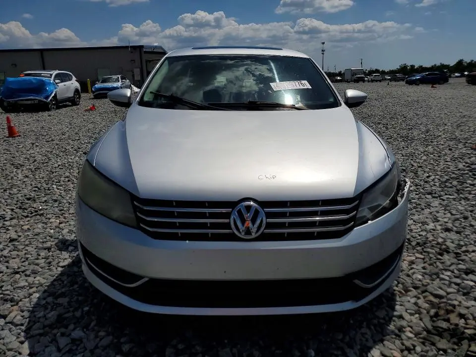 2012 VOLKSWAGEN PASSAT SEL  