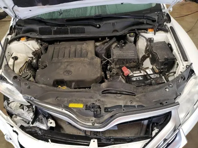2013 TOYOTA VENZA LE  