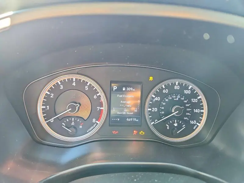 2020 HYUNDAI SANTA FE SE  