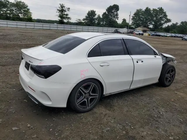2021 MERCEDES-BENZ A 220 4MATIC  