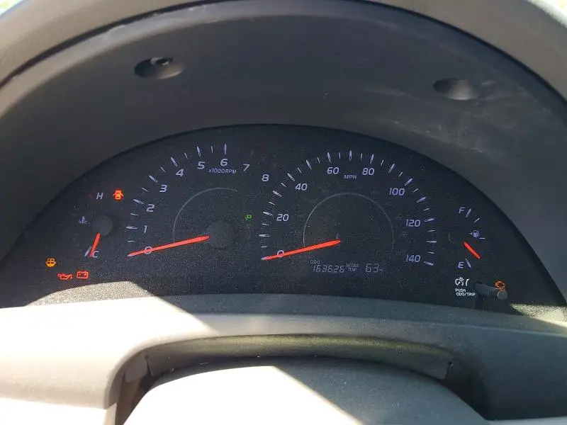 2011 TOYOTA CAMRY LE  