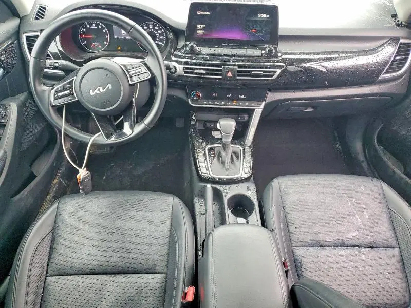 2022 KIA SELTOS EX  
