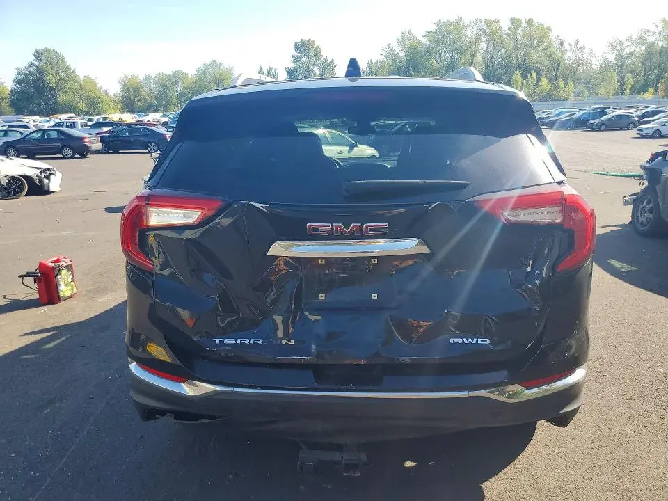 2022 GMC TERRAIN SLT  