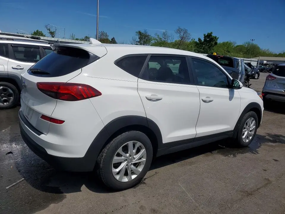 2020 HYUNDAI TUCSON SE  