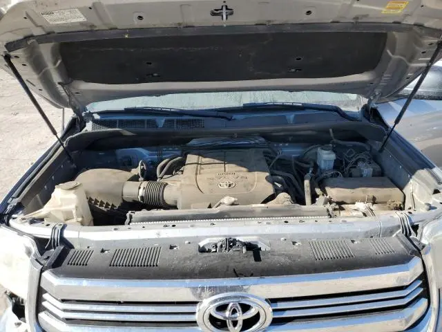 2017 TOYOTA TUNDRA CREWMAX SR5  