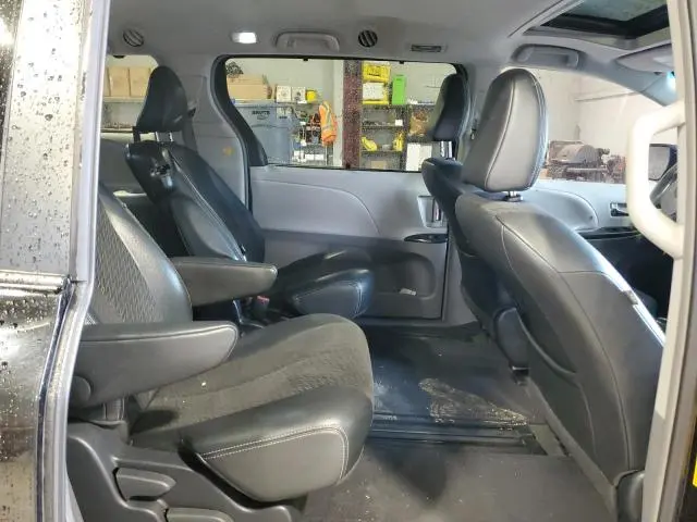 2011 TOYOTA SIENNA SPORT  
