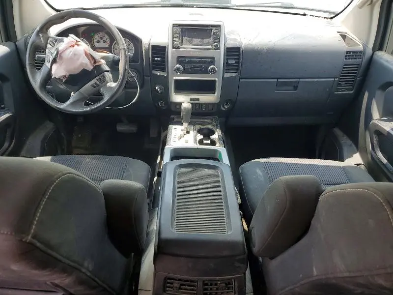 2015 NISSAN TITAN PRO-4X  