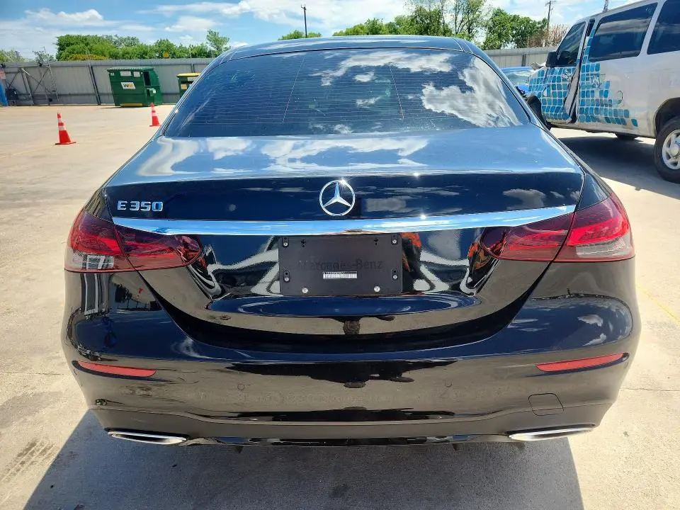 2022 MERCEDES-BENZ E 350  
