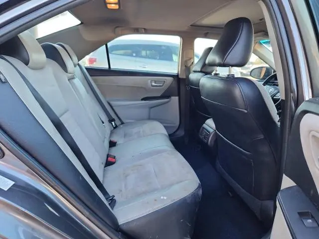 2016 TOYOTA CAMRY LE  