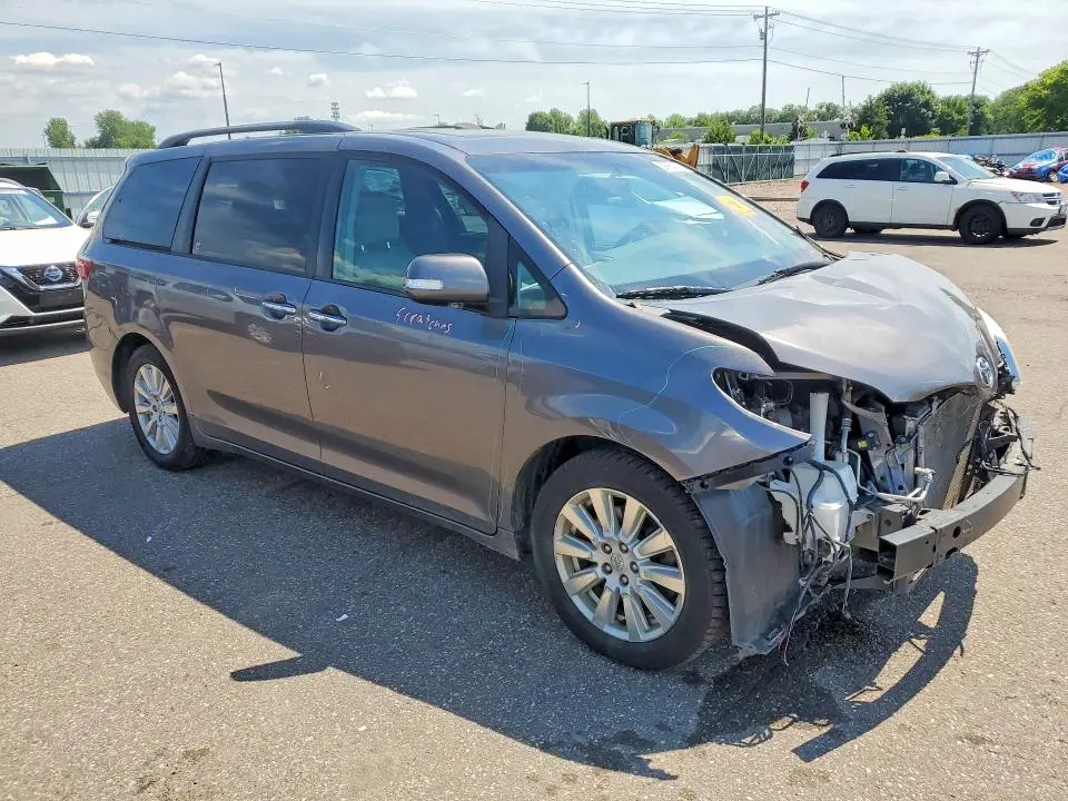 2017 TOYOTA SIENNA LIMITED 7-PASSENGER  