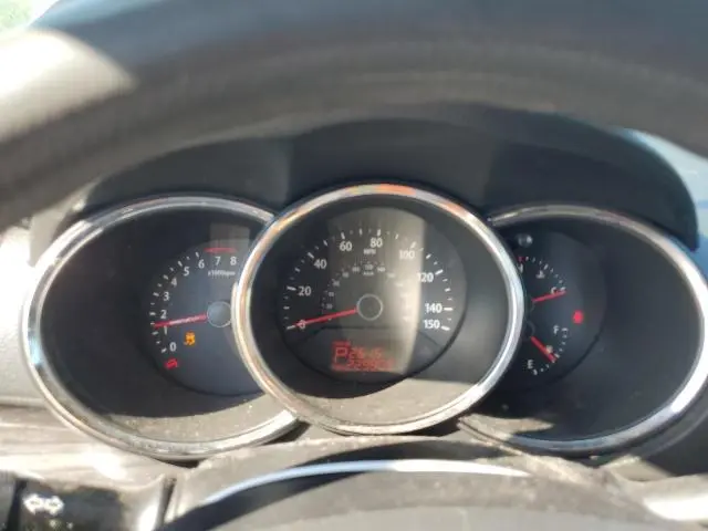 2011 KIA SORENTO BASE  